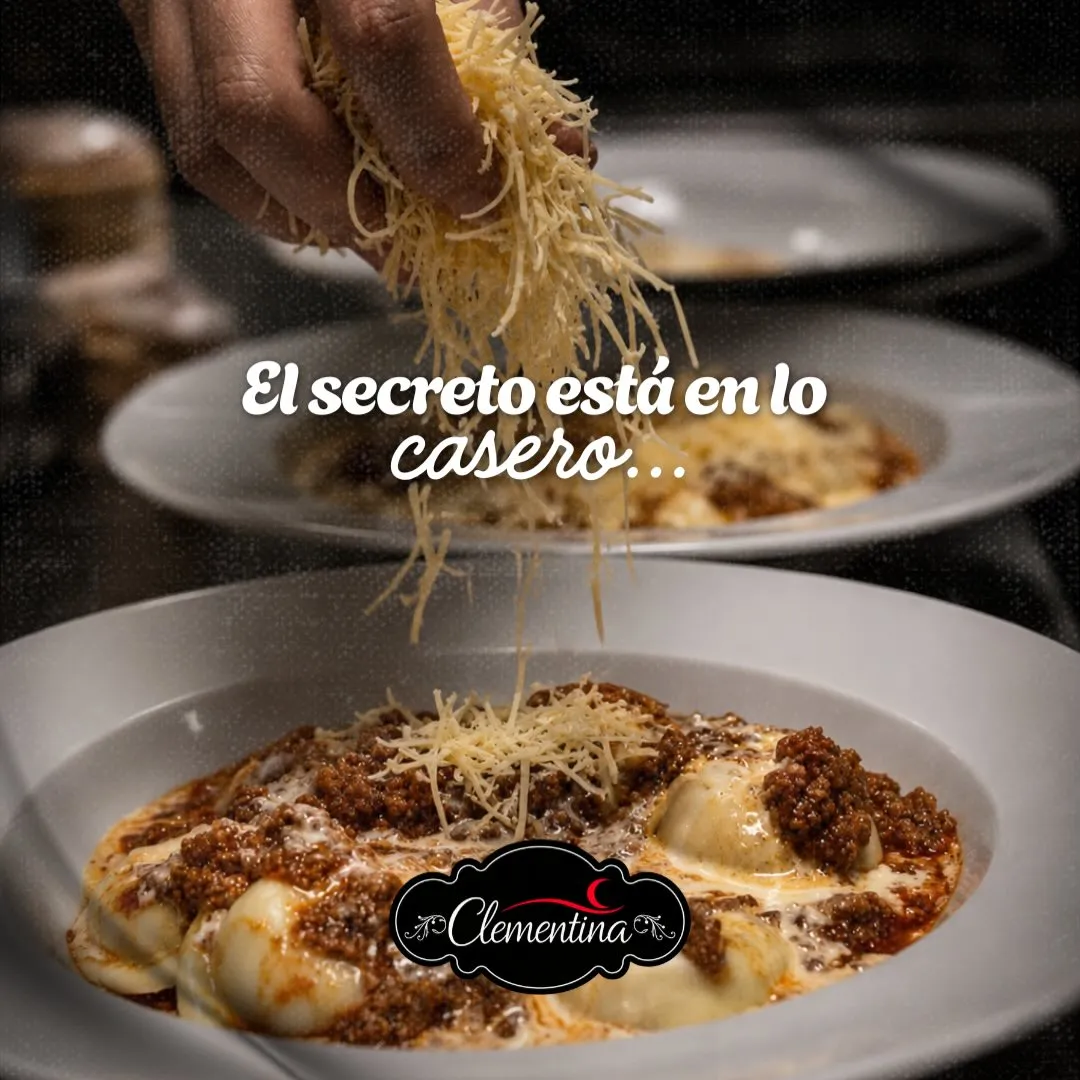 Ravioles caseros con salsa bolognesa